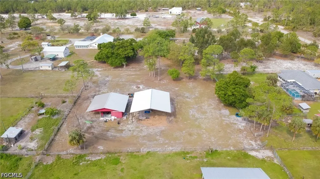 4110 E 23rd Street Alva FL 33920