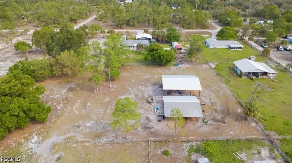 4110 E 23rd Street Alva FL 33920