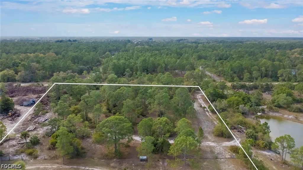 4110 E 23rd Street Alva FL 33920