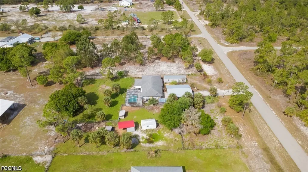 4110 E 23rd Street Alva FL 33920