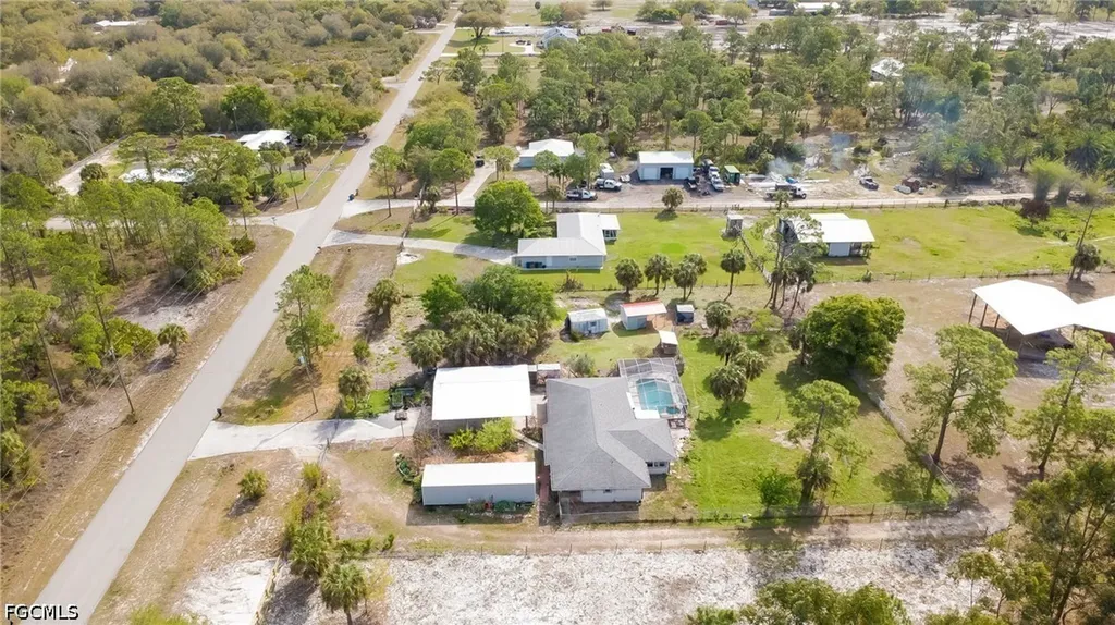 4110 E 23rd Street Alva FL 33920