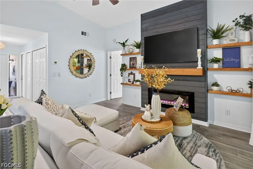 6458 Royal Woods Drive Fort Myers FL 33908