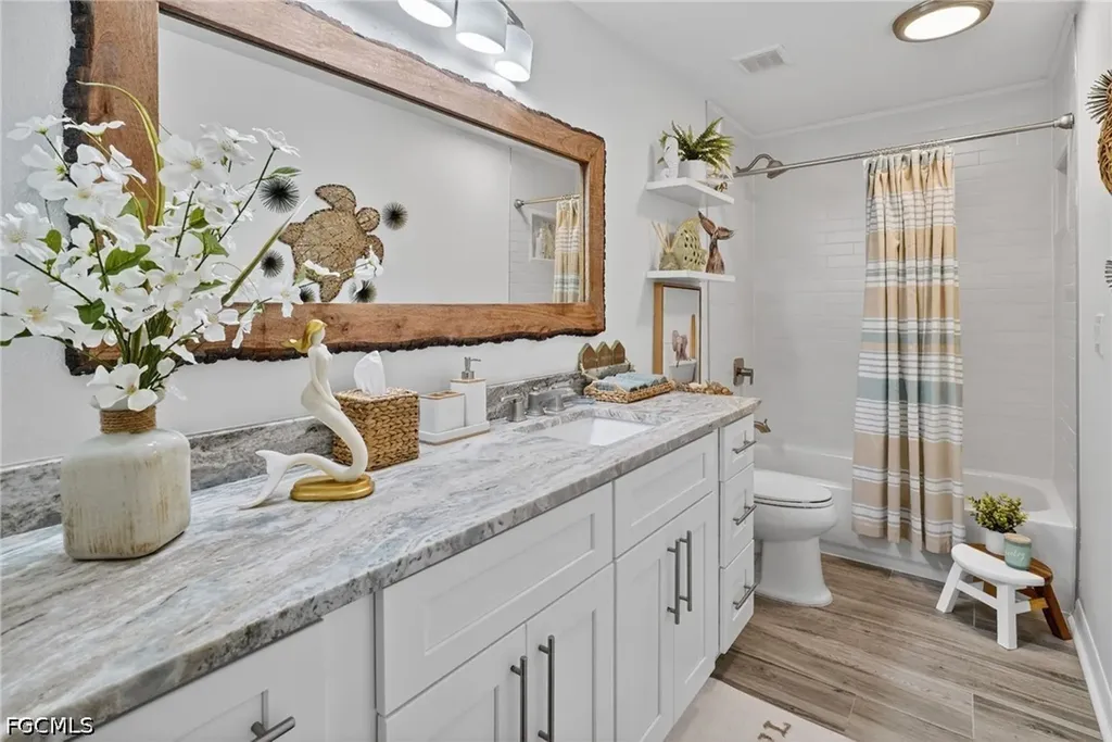 6458 Royal Woods Drive Fort Myers FL 33908