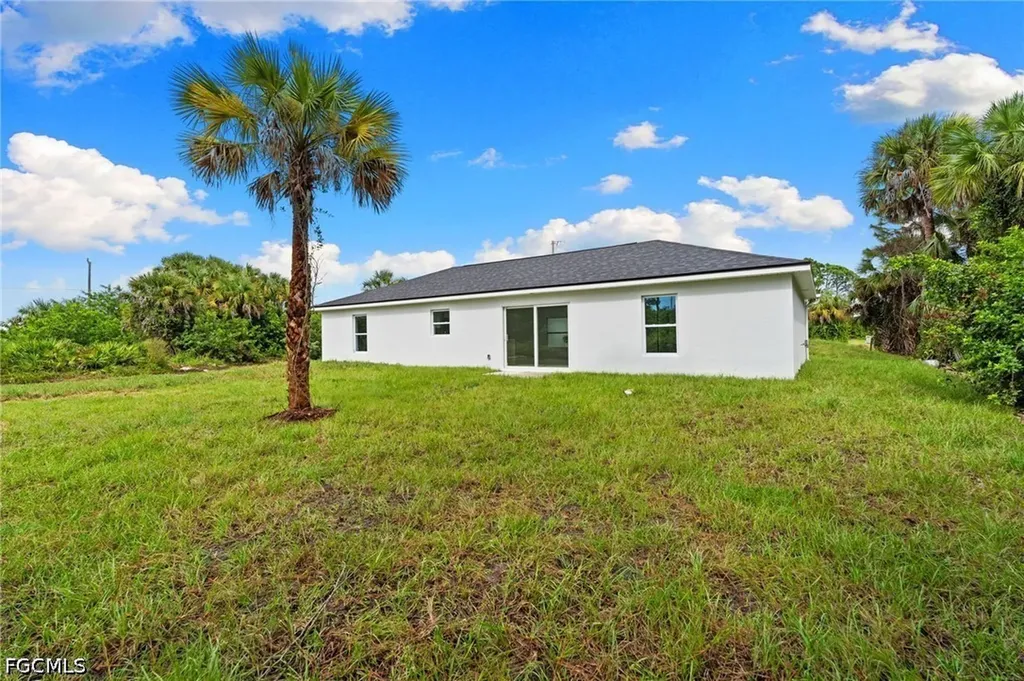 6018 Paula Avenue N Lehigh Acres FL 33971