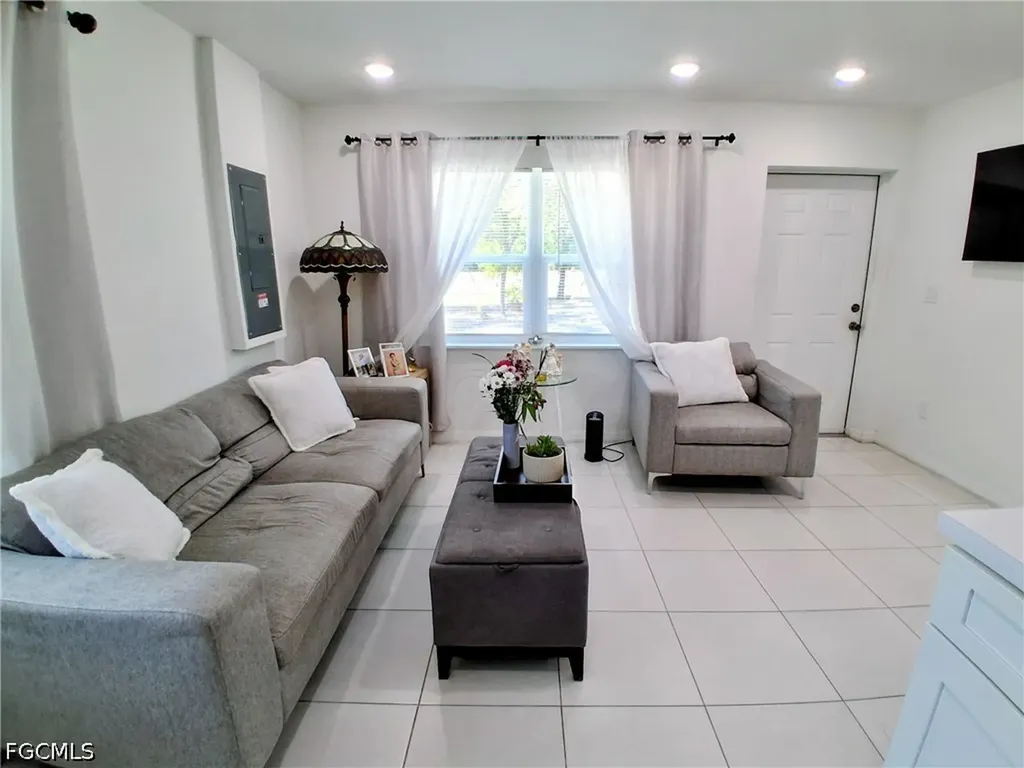 475 N Lindero Street Clewiston FL 33440
