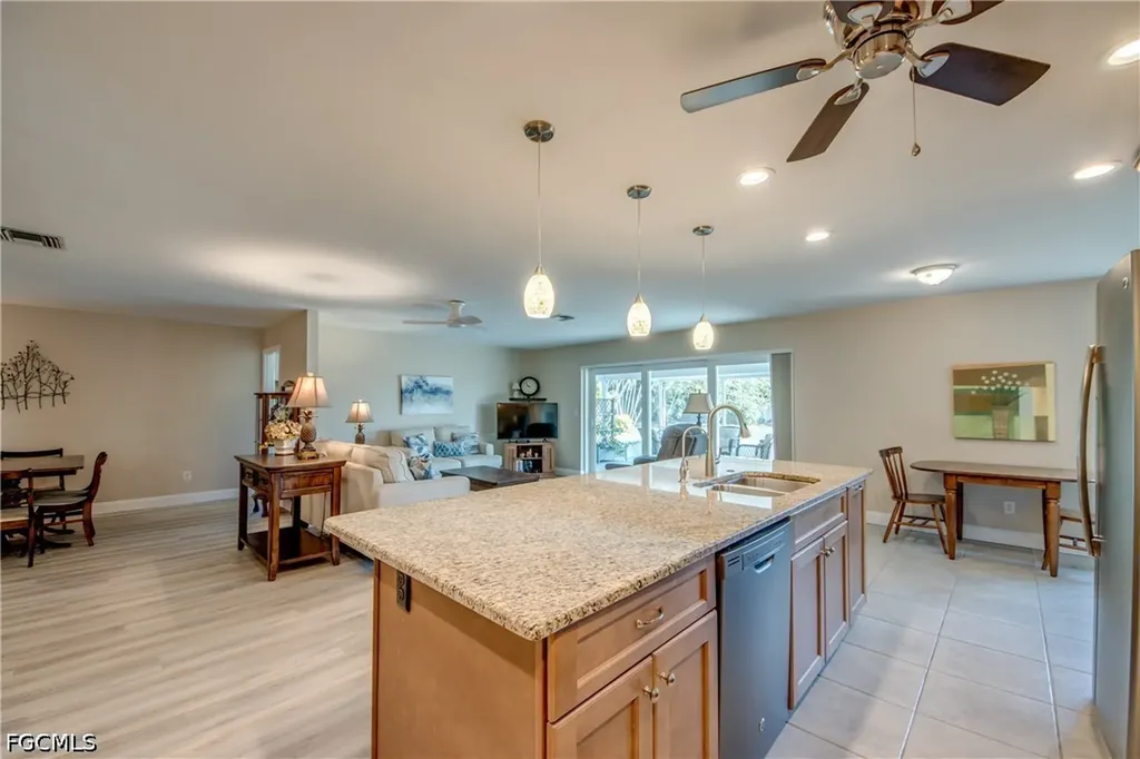 4425 SE 13th Avenue Cape Coral FL 33904