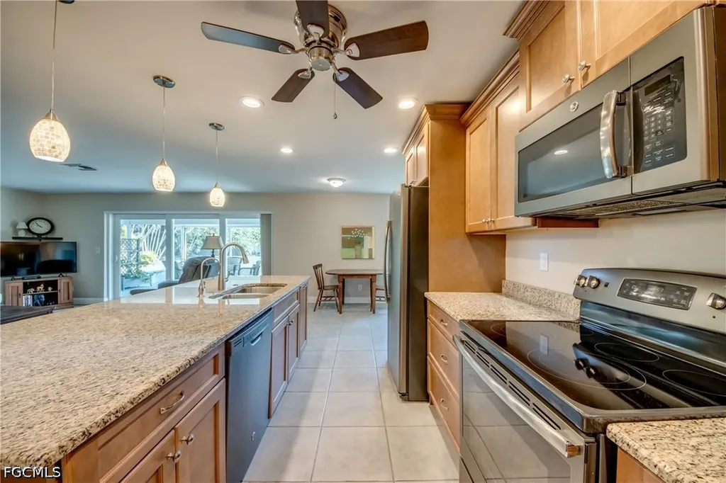 4425 SE 13th Avenue Cape Coral FL 33904