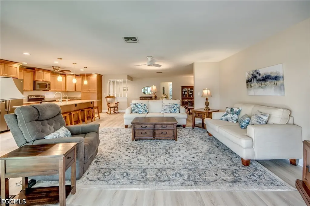 4425 SE 13th Avenue Cape Coral FL 33904