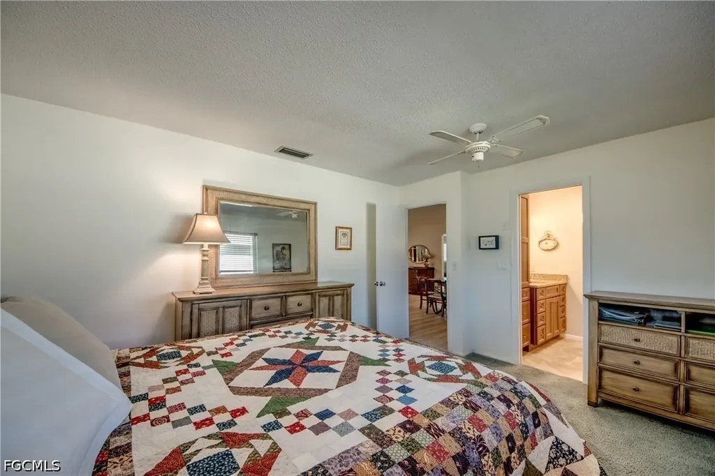4425 SE 13th Avenue Cape Coral FL 33904