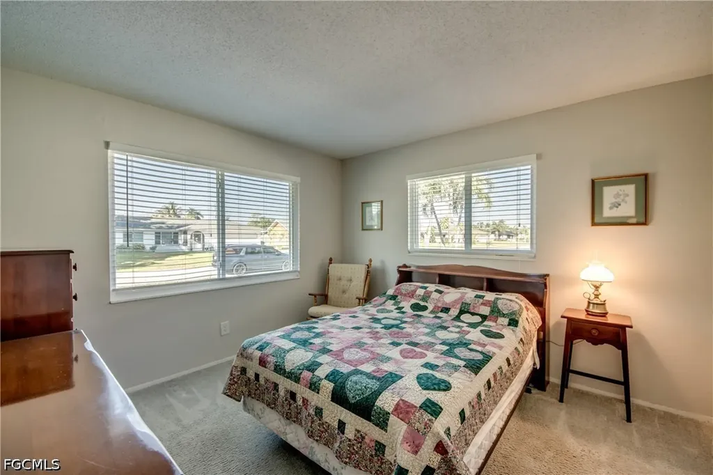 4425 SE 13th Avenue Cape Coral FL 33904