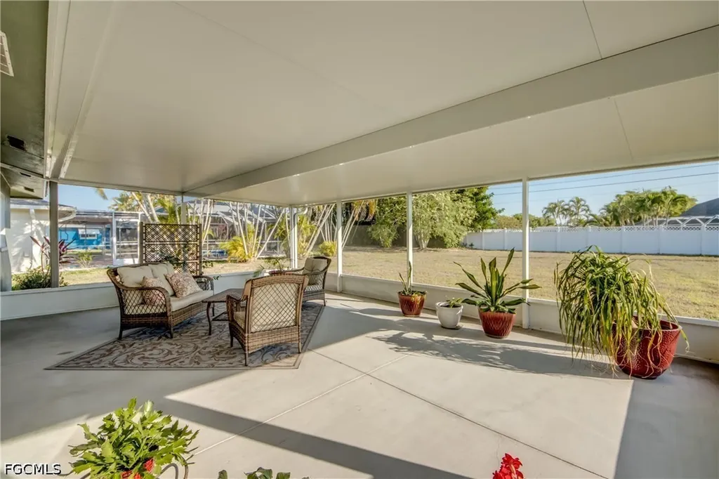 4425 SE 13th Avenue Cape Coral FL 33904