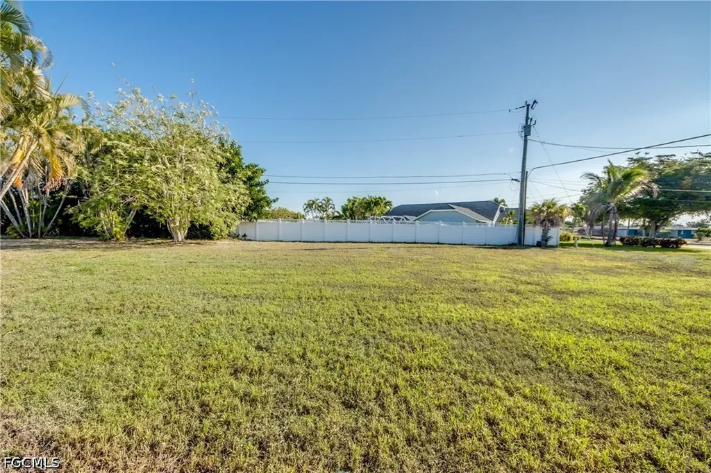 4425 SE 13th Avenue Cape Coral FL 33904