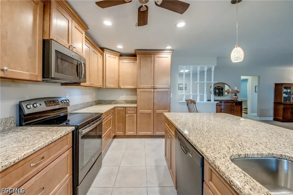 4425 SE 13th Avenue Cape Coral FL 33904