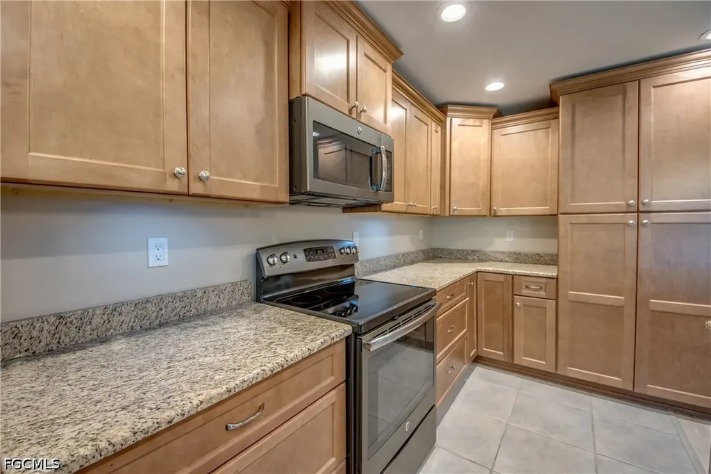 4425 SE 13th Avenue Cape Coral FL 33904