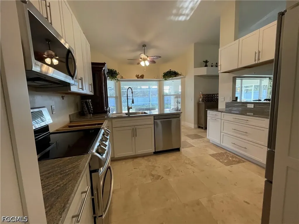 4436 SE 11th Place Cape Coral FL 33904