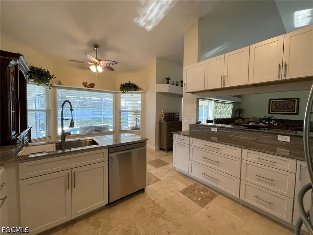 4436 SE 11th Place Cape Coral FL 33904