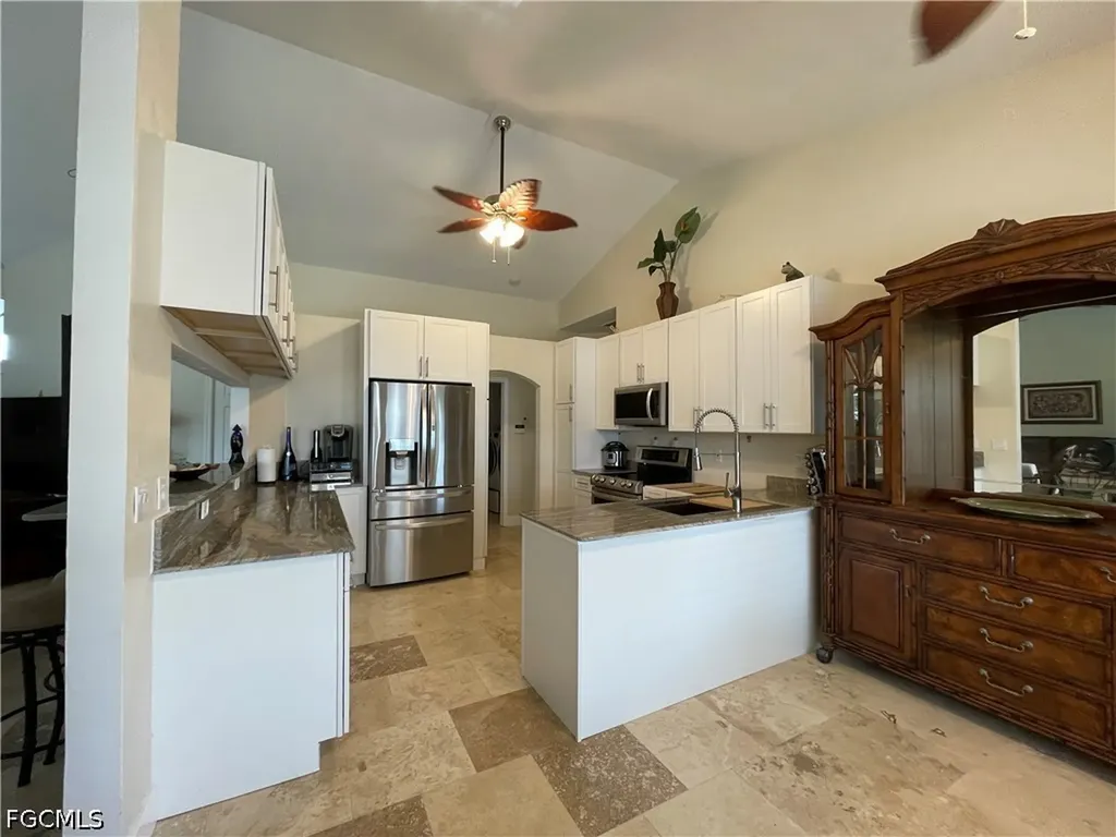 4436 SE 11th Place Cape Coral FL 33904