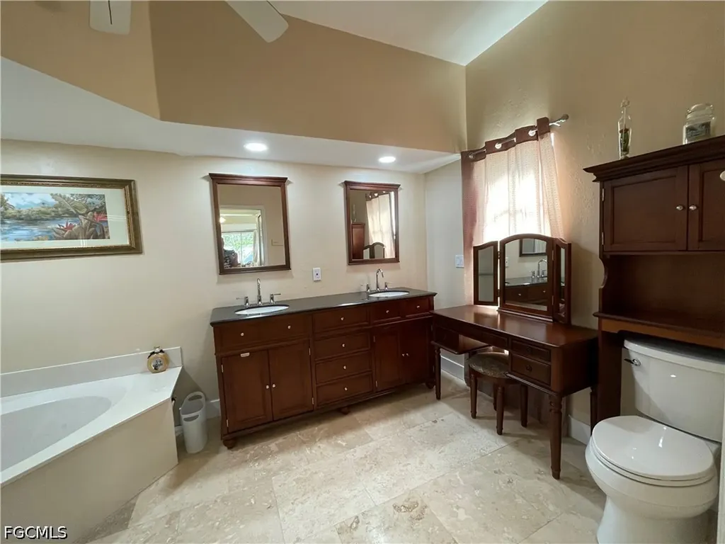 4436 SE 11th Place Cape Coral FL 33904