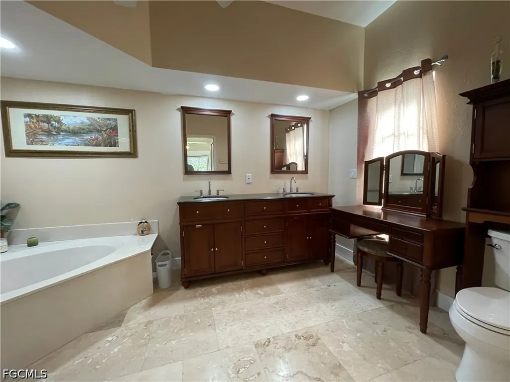 4436 SE 11th Place Cape Coral FL 33904