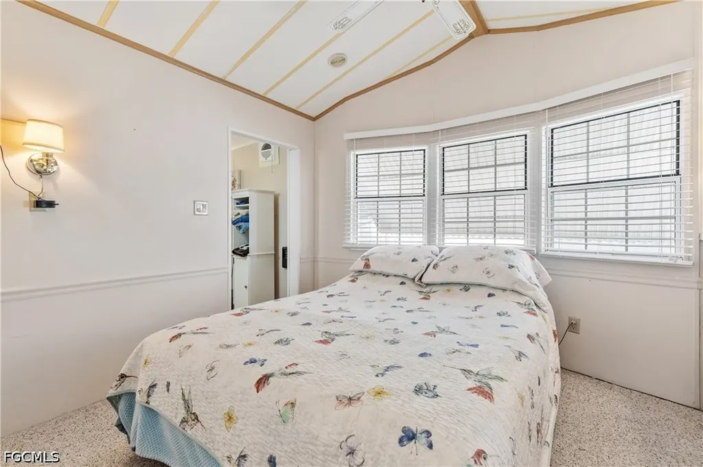 184 Caravan Circle North Fort Myers FL 33903