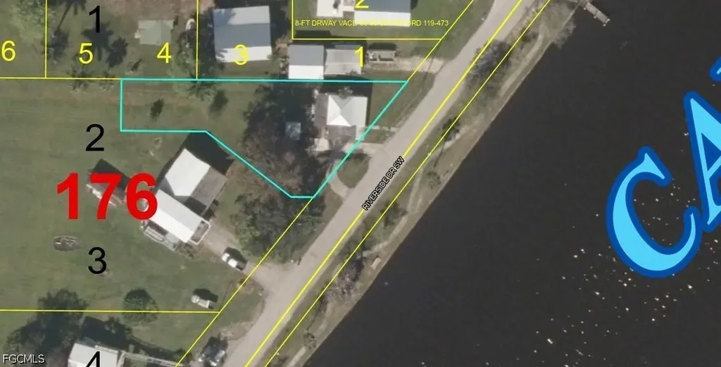 815 Riverside Drive Moore Haven FL 33471