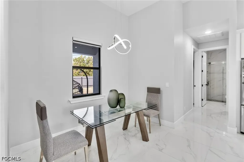 118 NW 2nd Avenue Cape Coral FL 33993