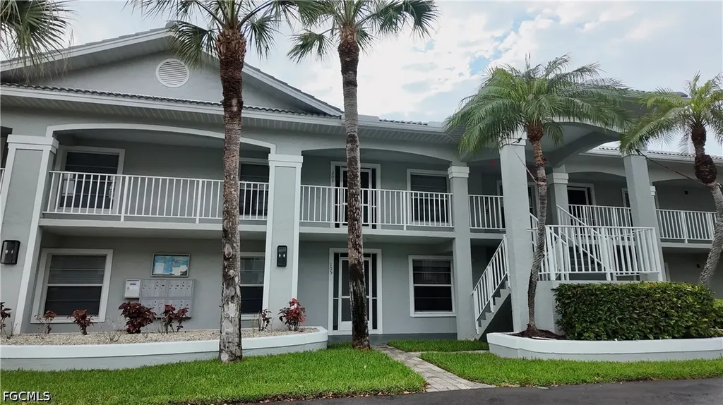 509 Roma Court Naples FL 34110
