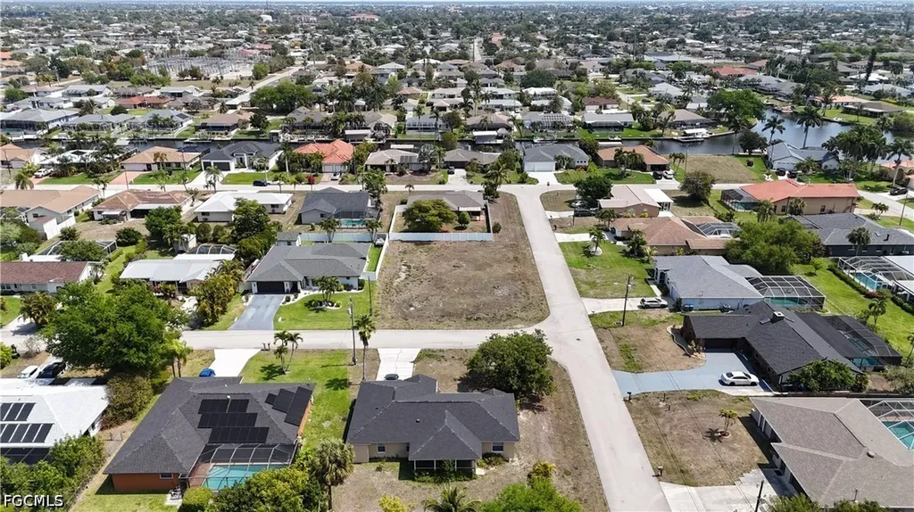 4037 SW 2nd Place Cape Coral FL 33914