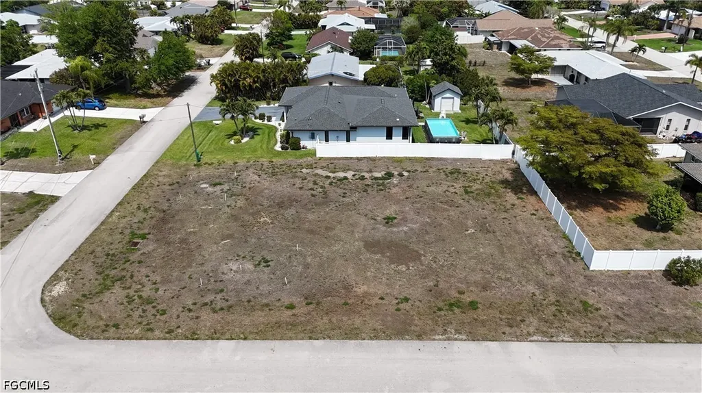 4037 SW 2nd Place Cape Coral FL 33914