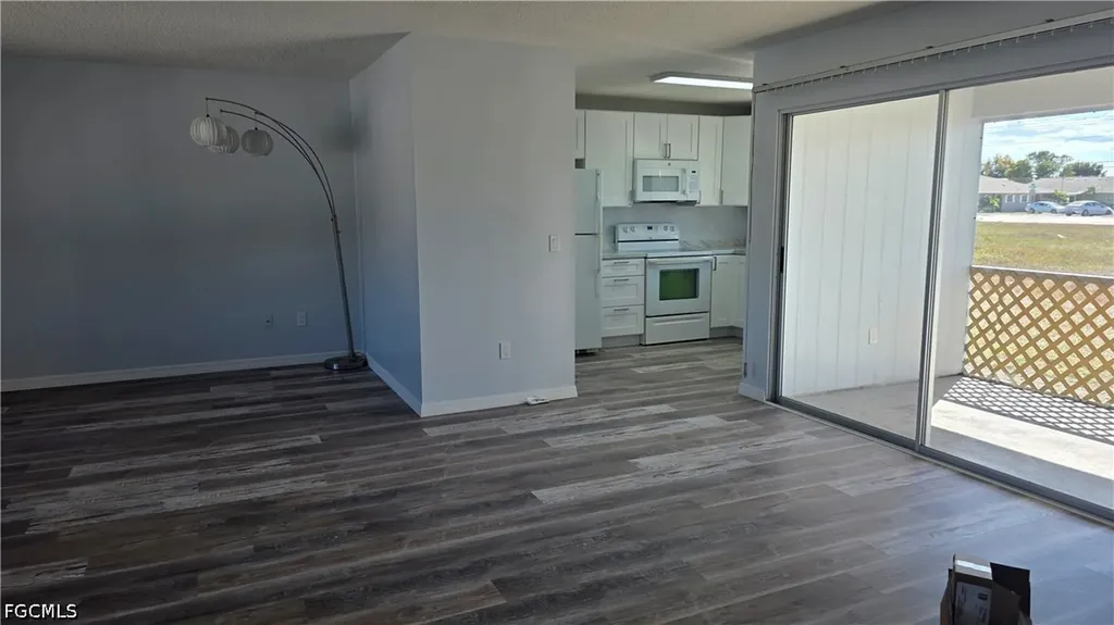 1214 SE 8th Avenue Cape Coral FL 33990