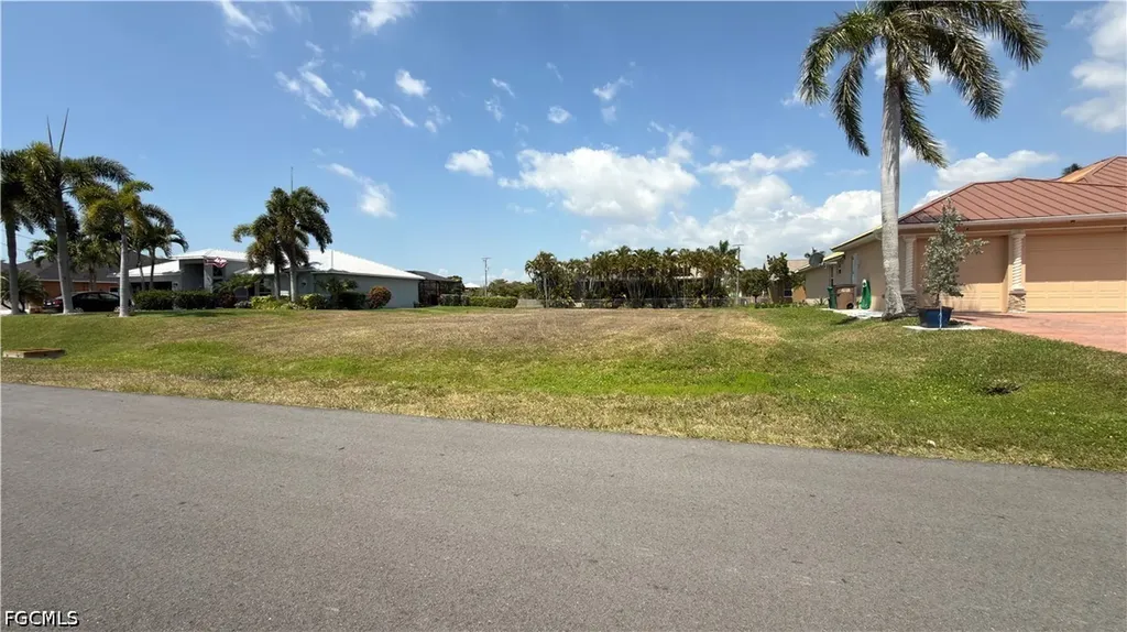 2507 SW 25th Street Cape Coral FL 33914