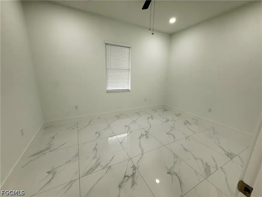 1253 Columbus Boulevard Fort Myers FL 33913