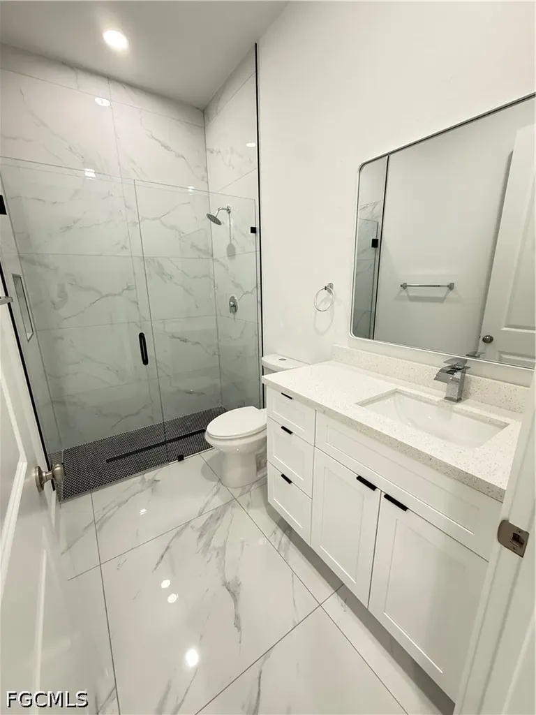 1253 Columbus Boulevard Fort Myers FL 33913