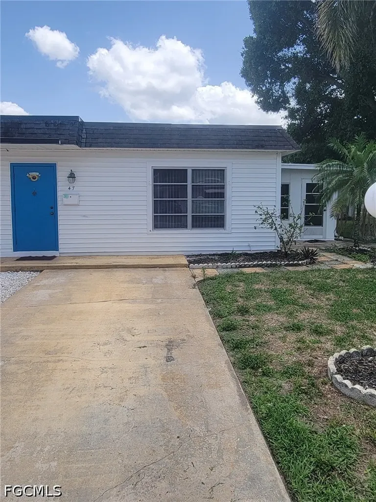 47 Tangelo Court Lehigh Acres FL 33936