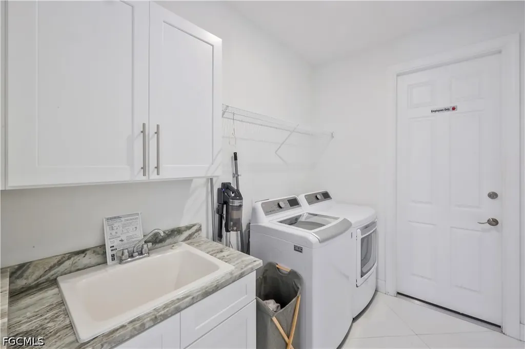 2319 NW 38th Avenue Cape Coral FL 33993