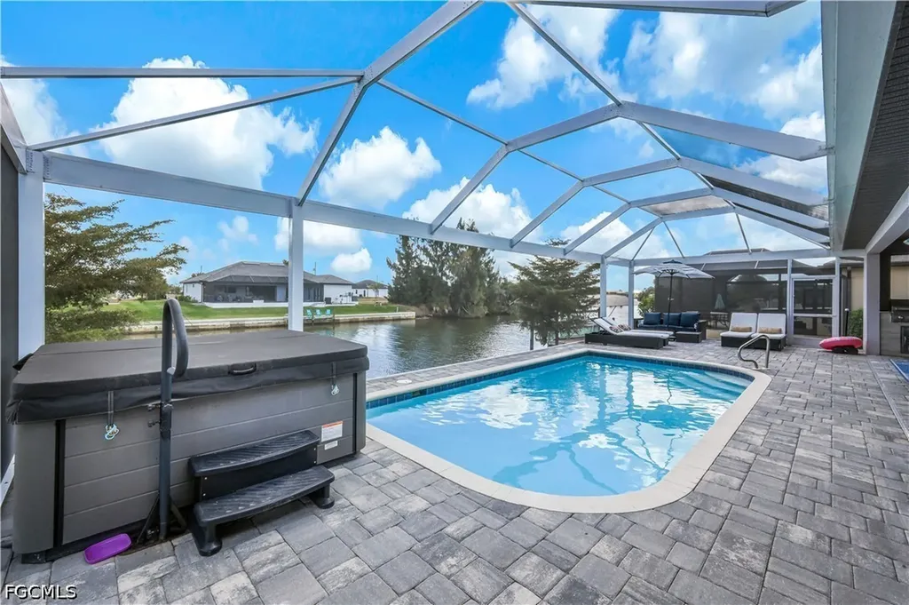 2319 NW 38th Avenue Cape Coral FL 33993