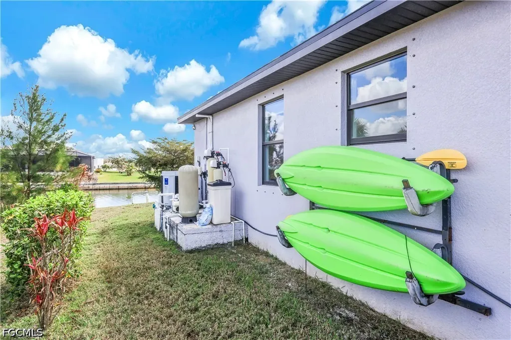 2319 NW 38th Avenue Cape Coral FL 33993