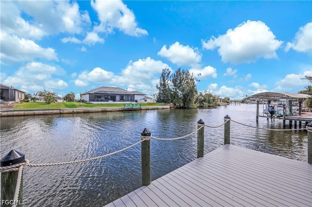 2319 NW 38th Avenue Cape Coral FL 33993