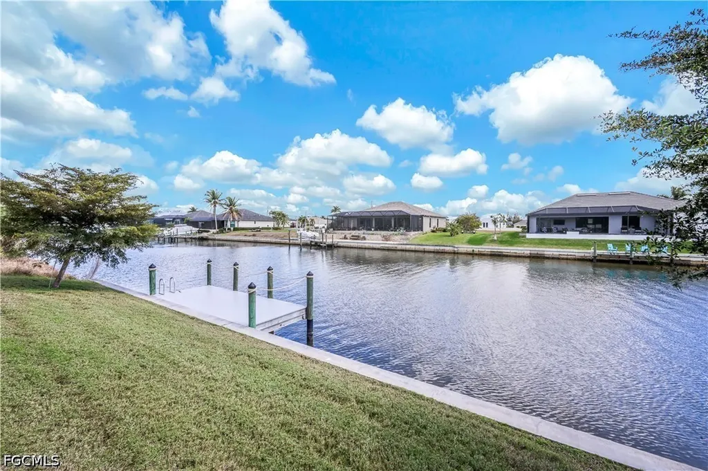 2319 NW 38th Avenue Cape Coral FL 33993