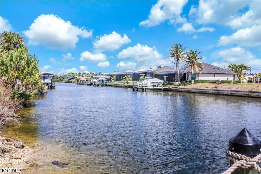 2319 NW 38th Avenue Cape Coral FL 33993