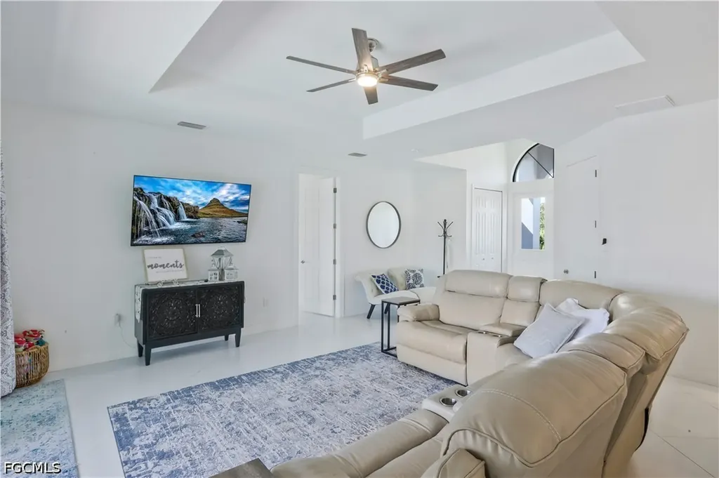 2319 NW 38th Avenue Cape Coral FL 33993
