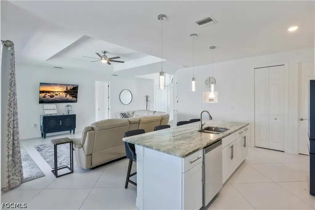 2319 NW 38th Avenue Cape Coral FL 33993