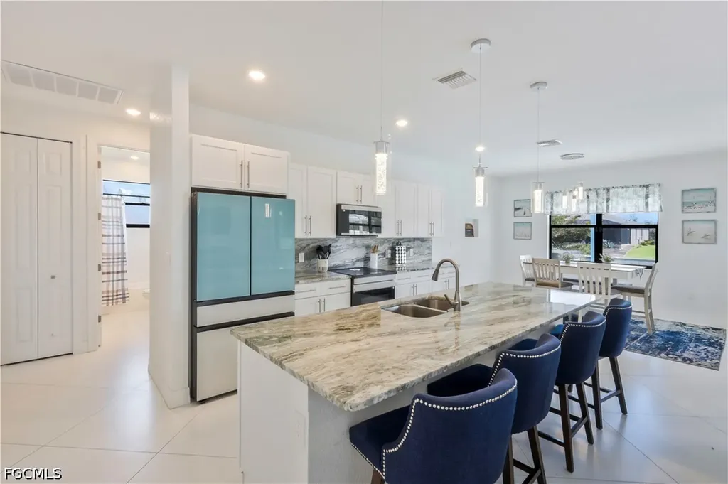 2319 NW 38th Avenue Cape Coral FL 33993