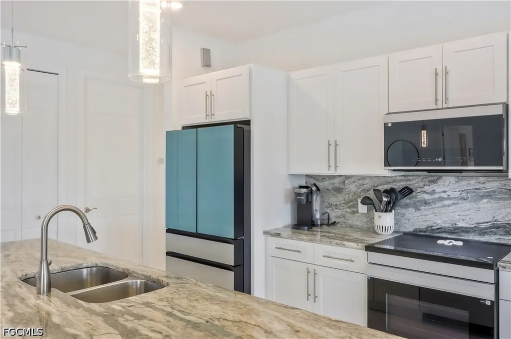2319 NW 38th Avenue Cape Coral FL 33993