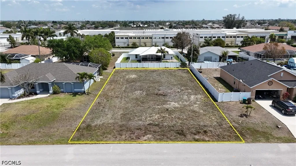 4313 SW 9th Place Cape Coral FL 33914