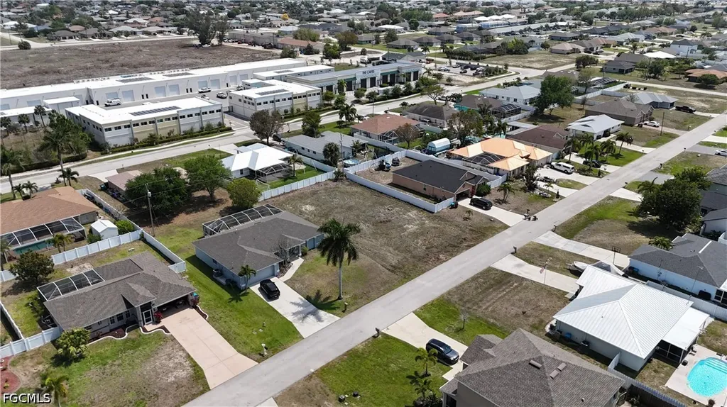 4313 SW 9th Place Cape Coral FL 33914
