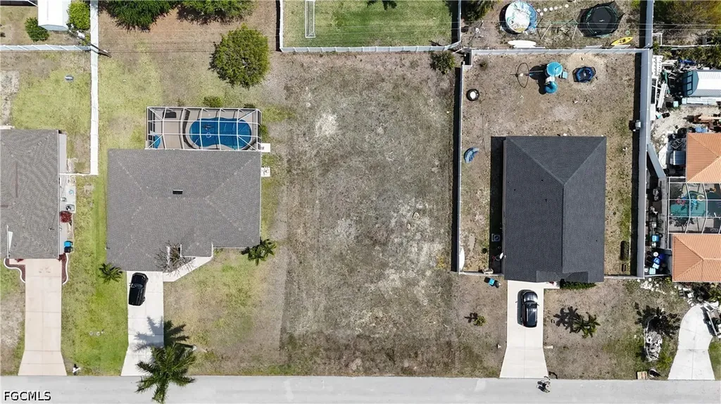 4313 SW 9th Place Cape Coral FL 33914