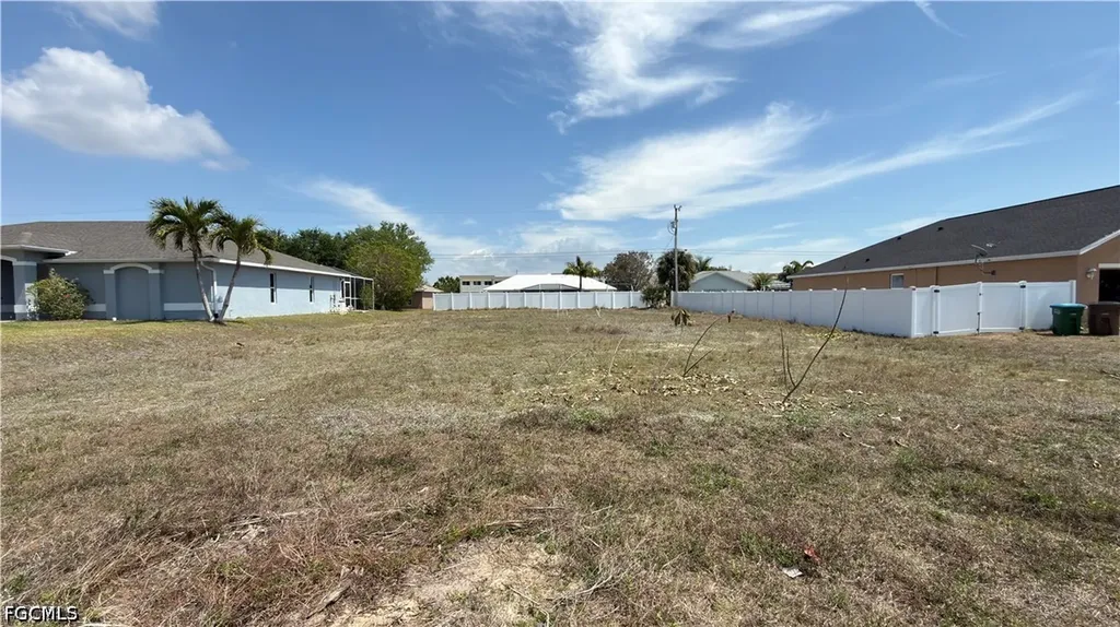 4313 SW 9th Place Cape Coral FL 33914