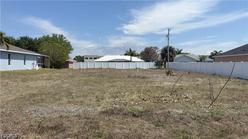 4313 SW 9th Place Cape Coral FL 33914