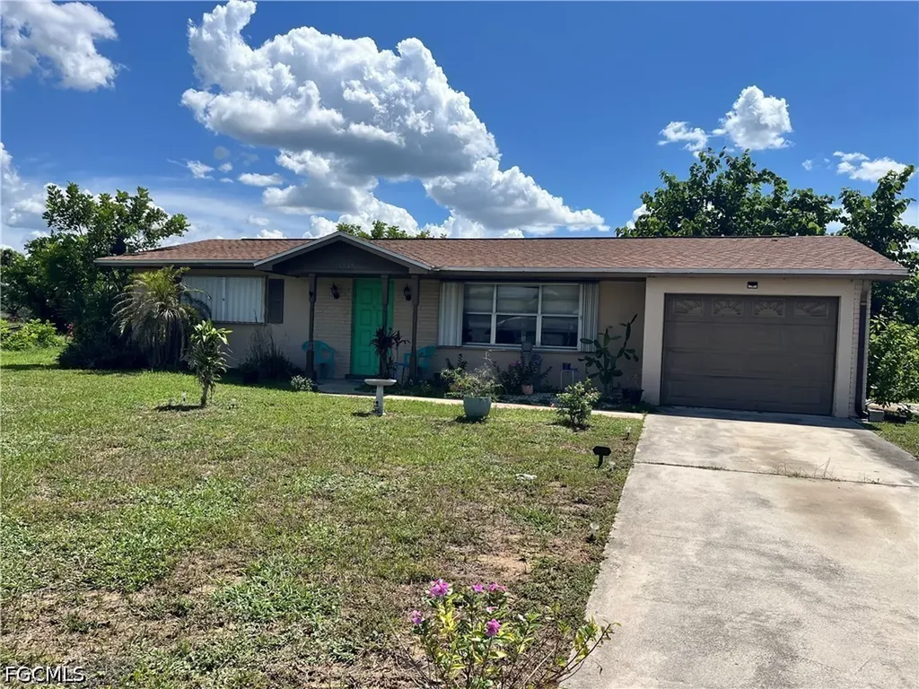 1515 Medford Place Lehigh Acres FL 33936
